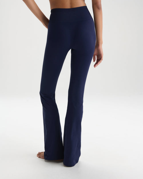 Classic Seamless Flared Leggings - Navy Blue