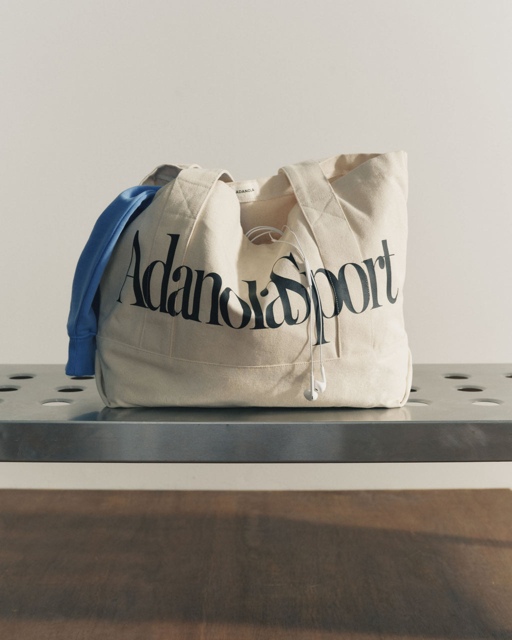 Retro Adanola Sport Tote Bag - Cream/Black