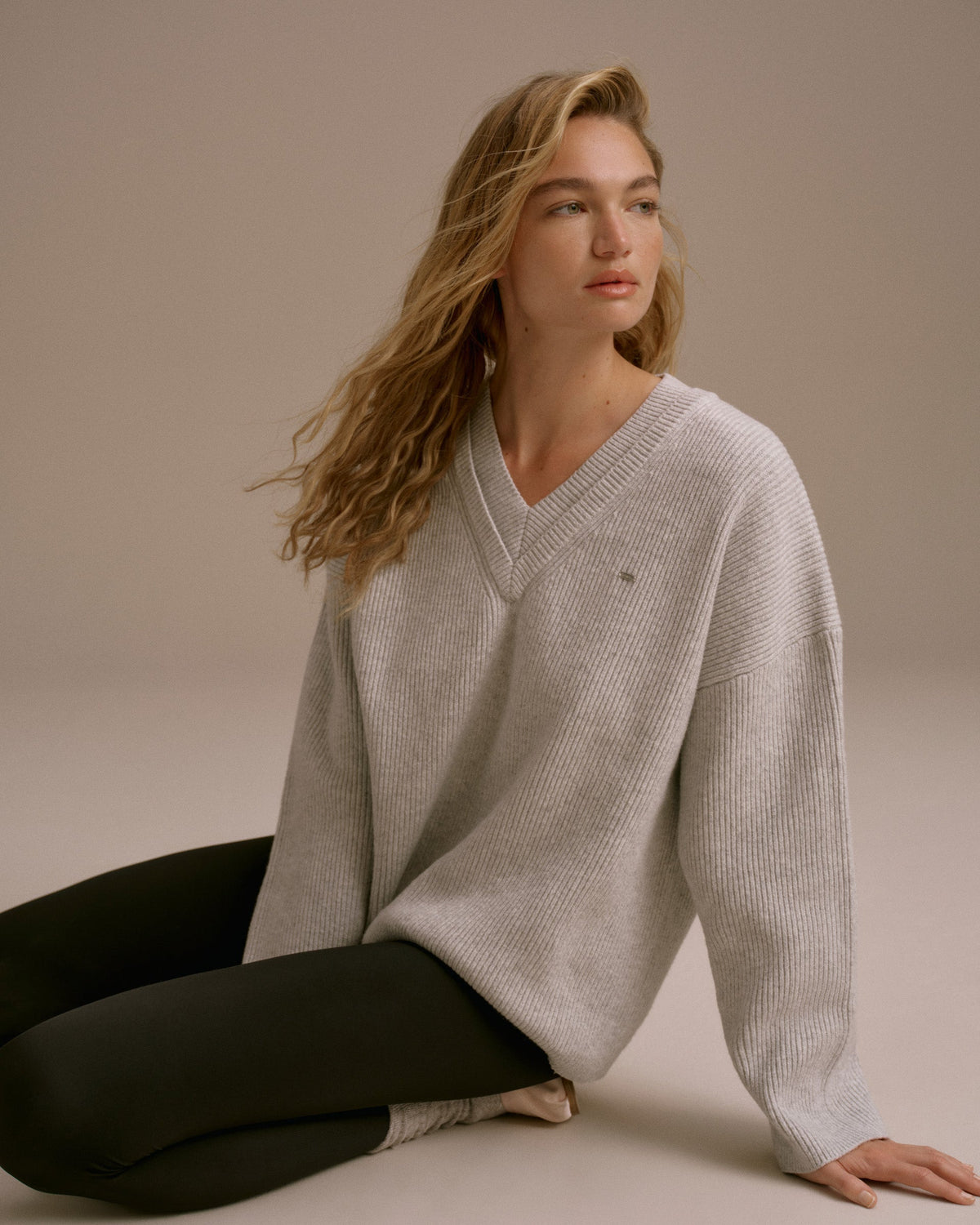 Knit V-Neck Sweatshirt - Light Grey Melange