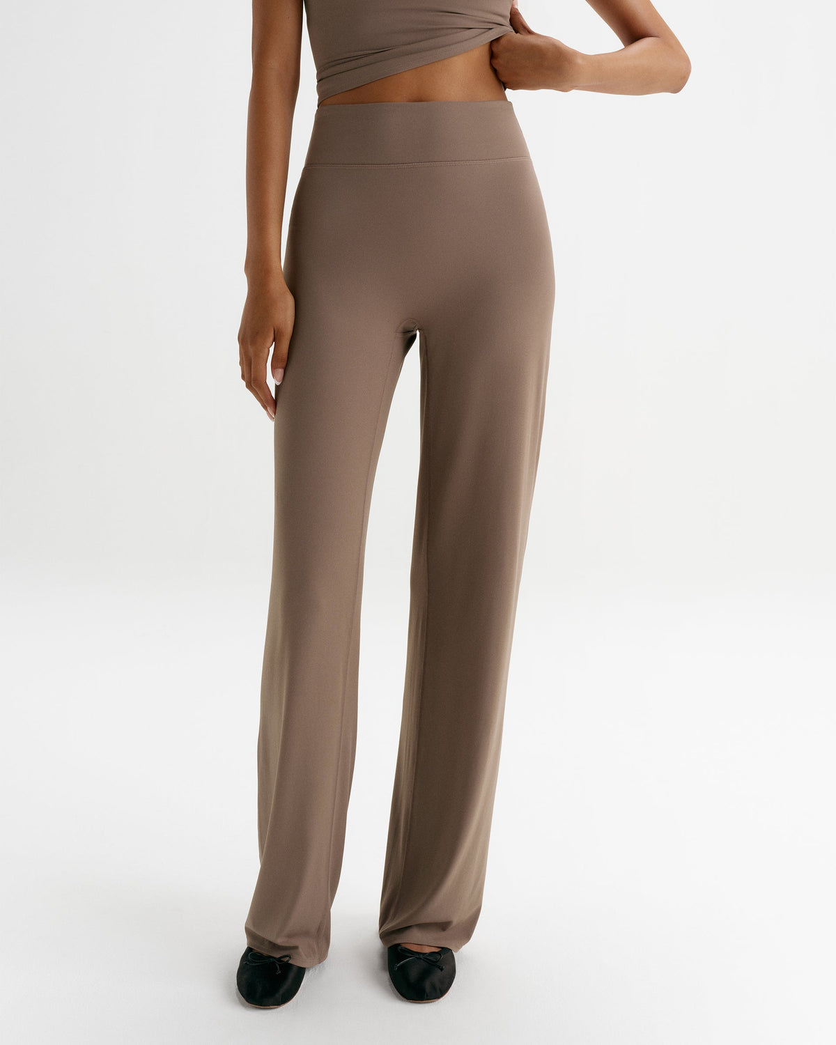 Straight Leg Yoga Pants - Walnut Brown