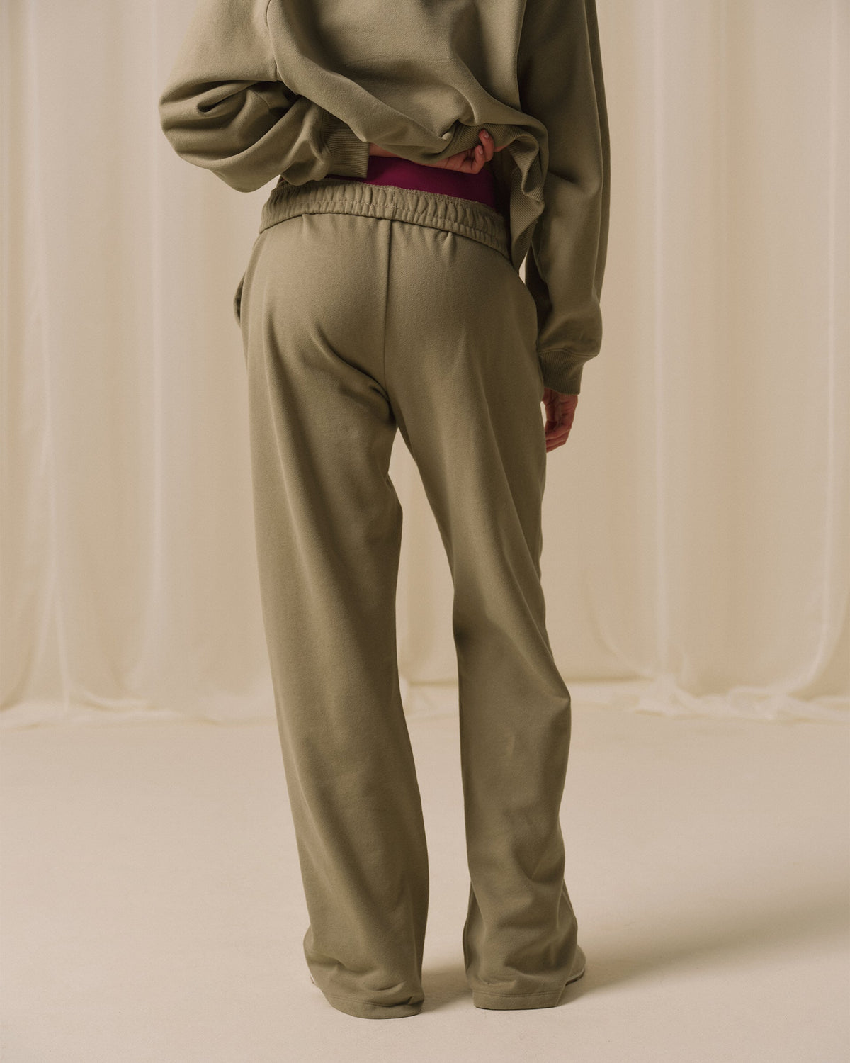 Loose Fit Straight Leg Sweatpants - Pistachio Green