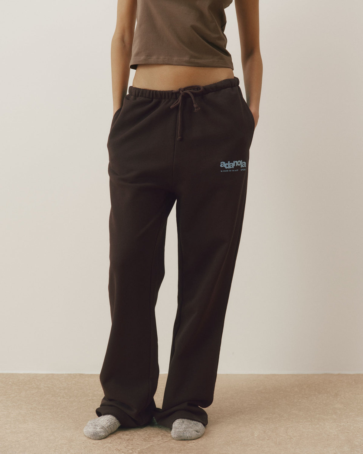 Straight Leg Sweatpants - Coffee Bean