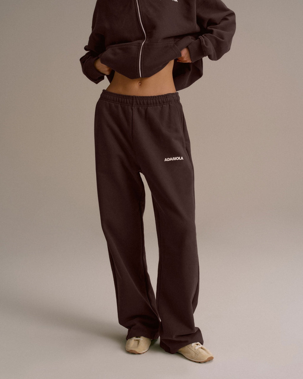 Straight Leg Sweatpants - Chocolate Brown
