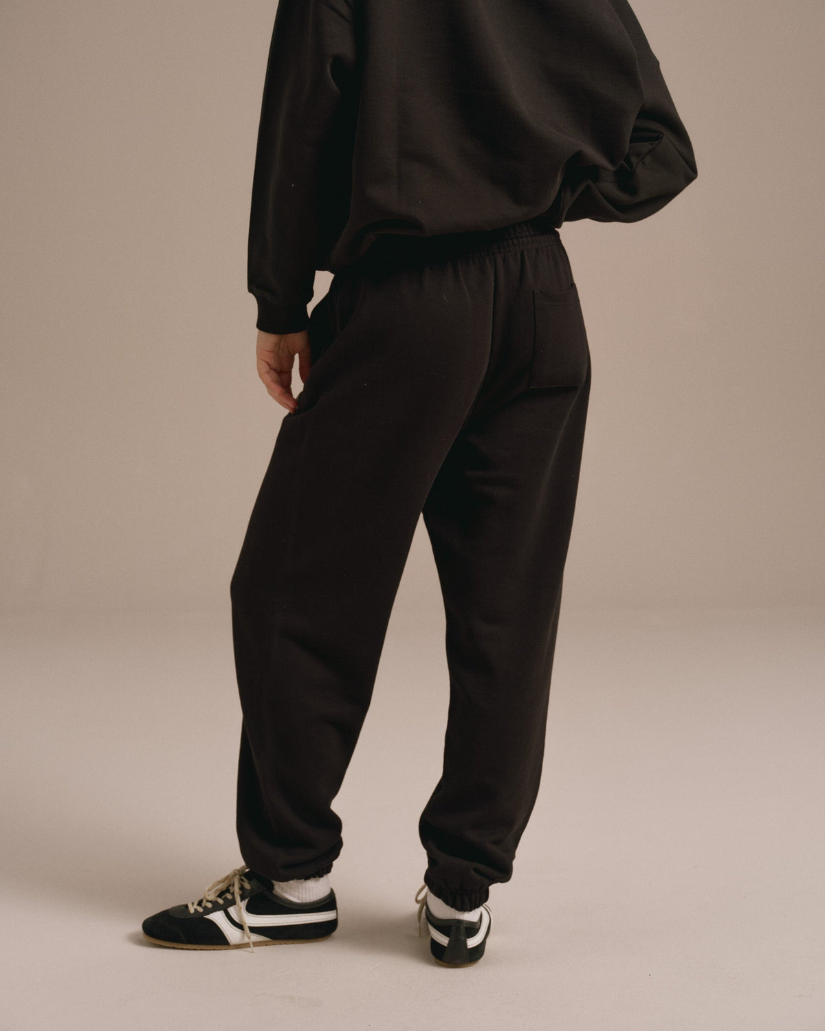 Cuffed Sweatpants - Black