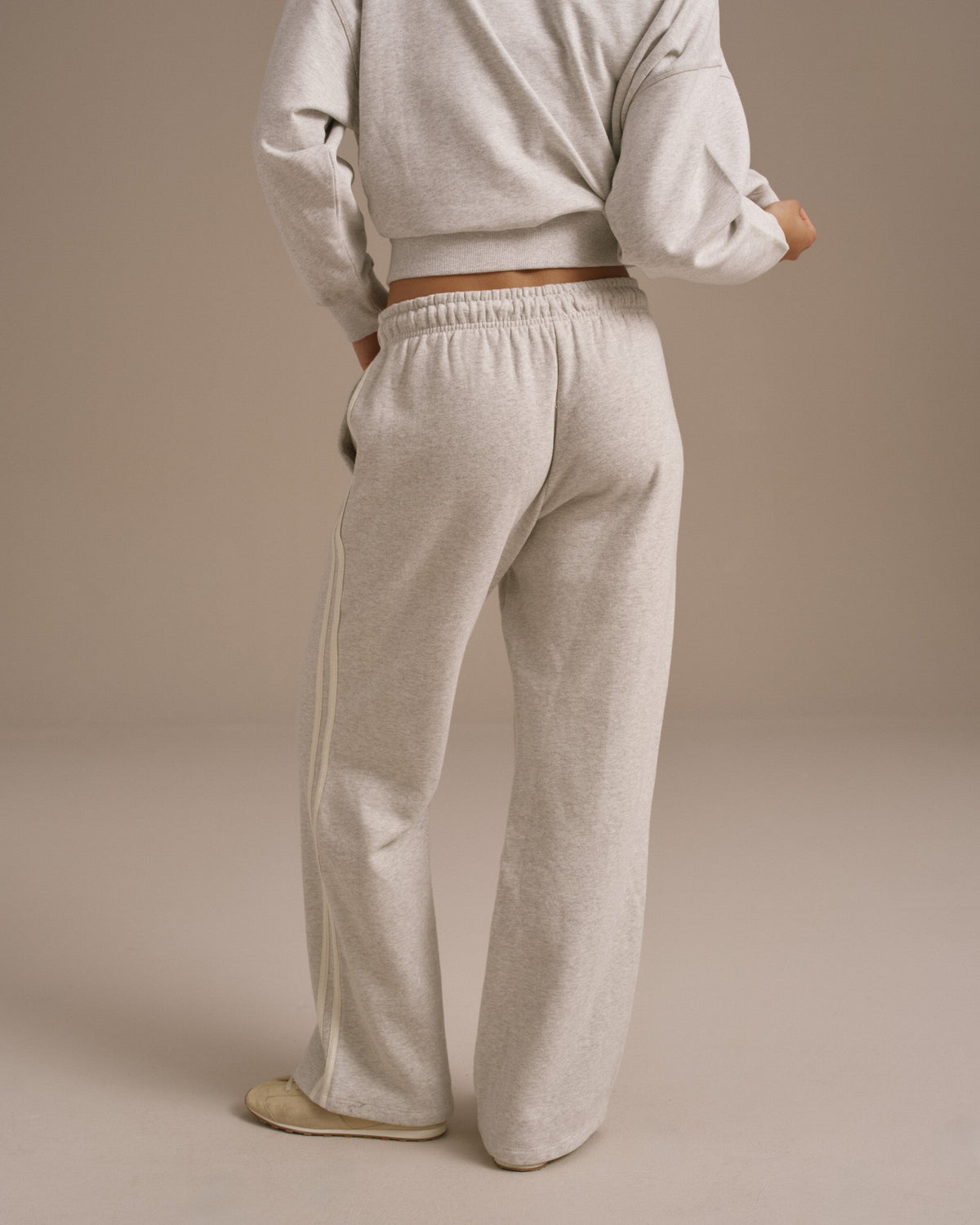 Loose Fit Straight Leg Sweatpants - Light Grey Melange